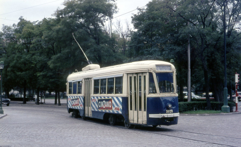 El 1028 en línea 74. 1966b.jpg