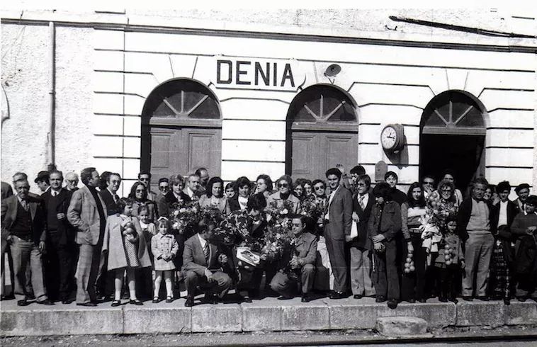 FEVE-Dénia_10febrer1974_José López Sellés Diario La Marina Plaza.jpg