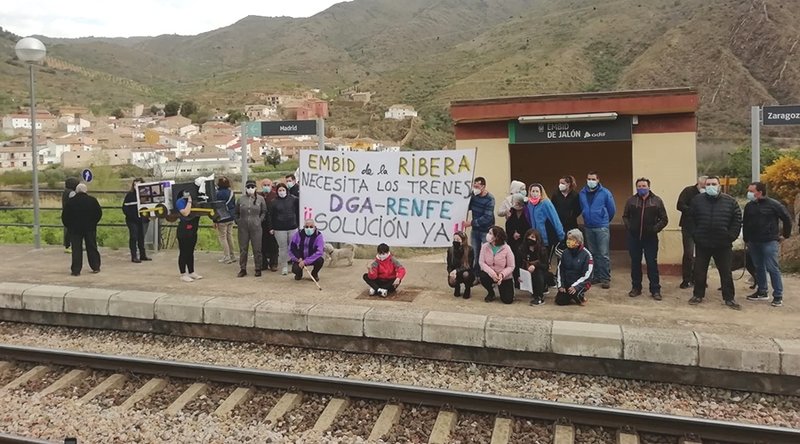 protesta_contra_renfe_1_edit_115987921427613.jpg