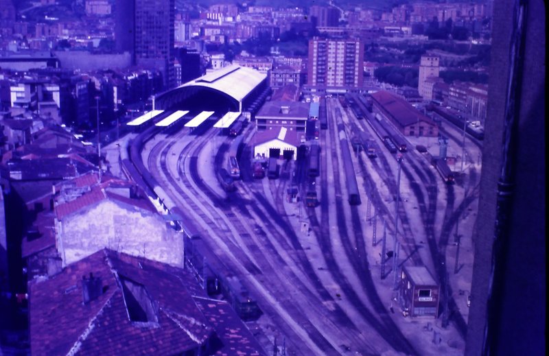 329 -Vista general de Bilbao Abando desde las torres de Zabalburu.jpg