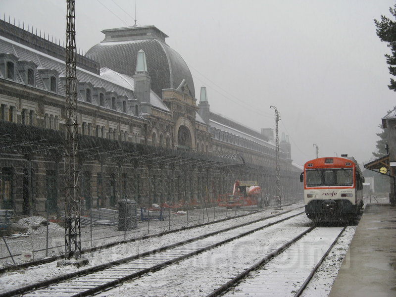 Canfranc - Renfe - 33  (29-03-09).jpg