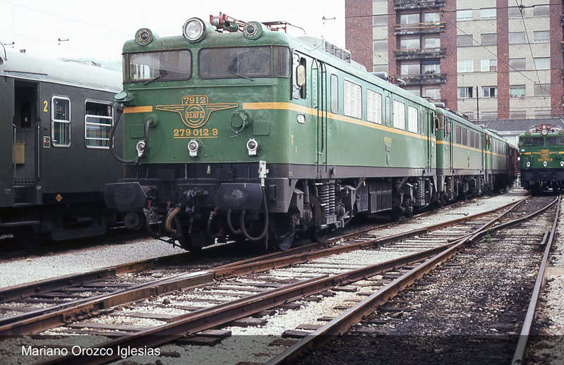he2005s_1.jpg