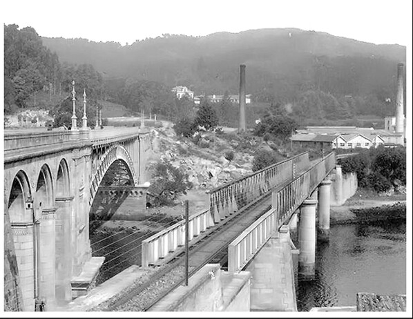 puente metálico sobre Lérez.jpg