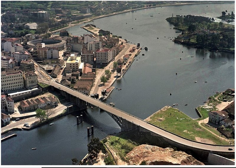 pilares puente tren 1976.jpg