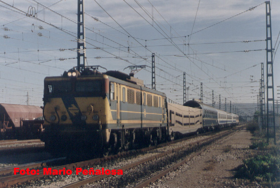 f106 Estrella Costa del Sol, Madrid-Málaga. Bobadilla, abril de 1995.jpg