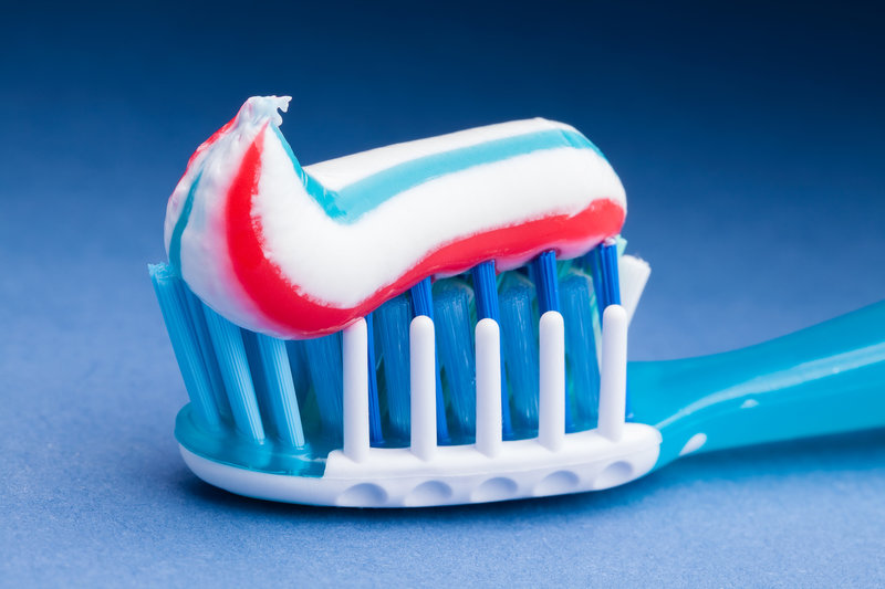 Surprising-Uses-for-Toothpaste.jpg