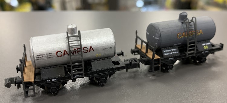 conj-dos-vagones-cisterna-unificados-campsa-epoca-iii-escala-n-marca-ktrain-ref-1759-a.jpg