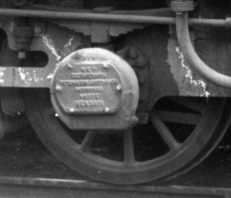 ISOTHERMOS-140-2461 B & W.jpg