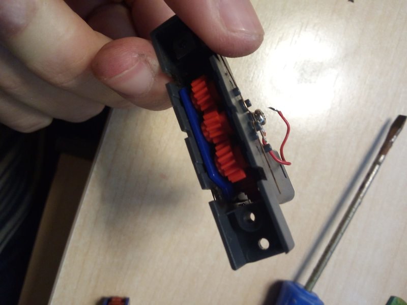 Cascada de piñones reparada.jpeg