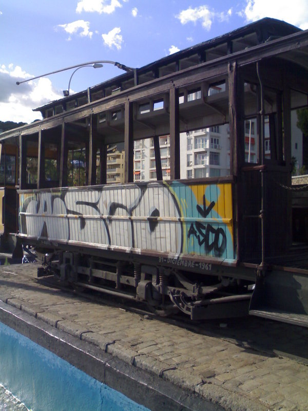 19052008129.jpg