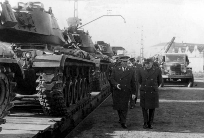 M-41 nUMANCIA EMBARCADOS.jpg