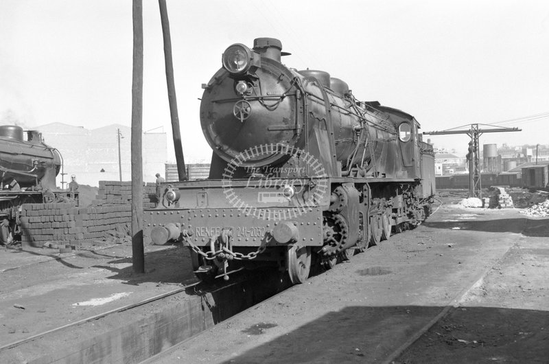 79098 RENFE Spanish Railways Steam Locomotive Class 241 241 2032  at Delicias in 1966 - 25-03-1966 - Lawrie Marshall.jpg
