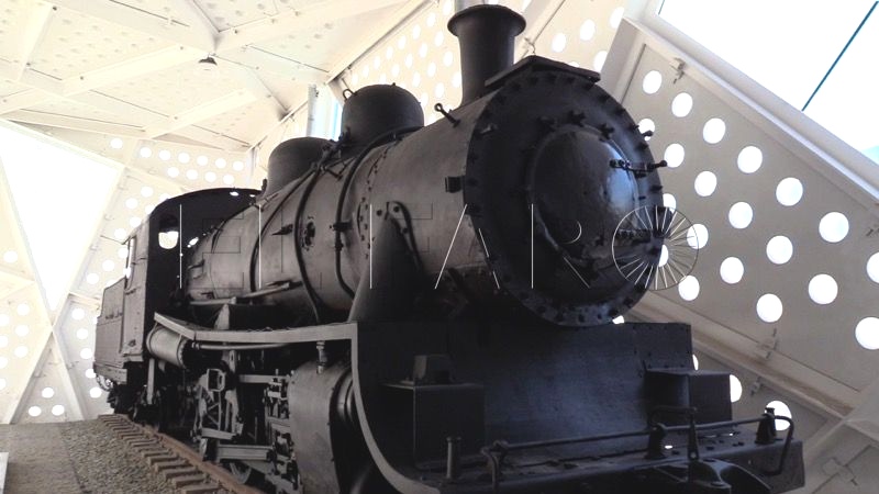 locomotora-restaurada-estacion-ferrocarril-009_edit_1143142463841189.jpg