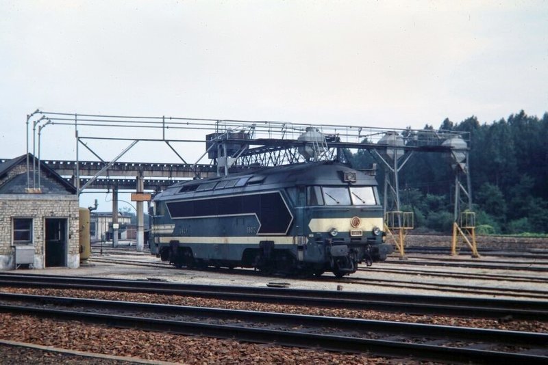 9008 (5).jpg