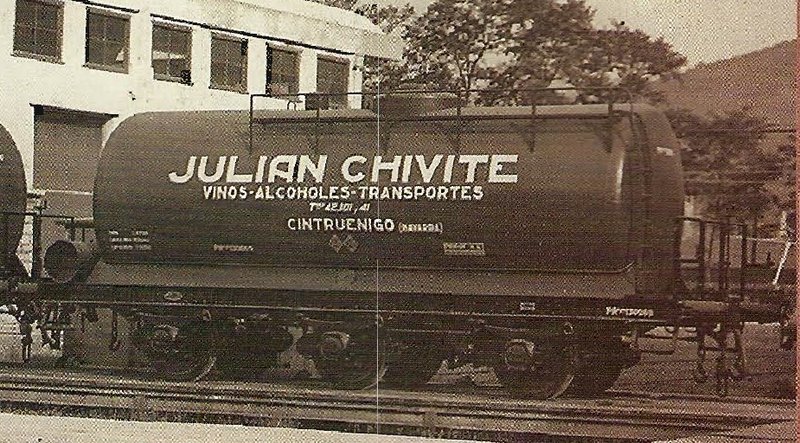 JULIANCHIVITE.jpg