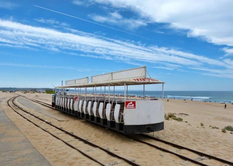 costa-caparica-mini-train_edit_92763156238448.jpg