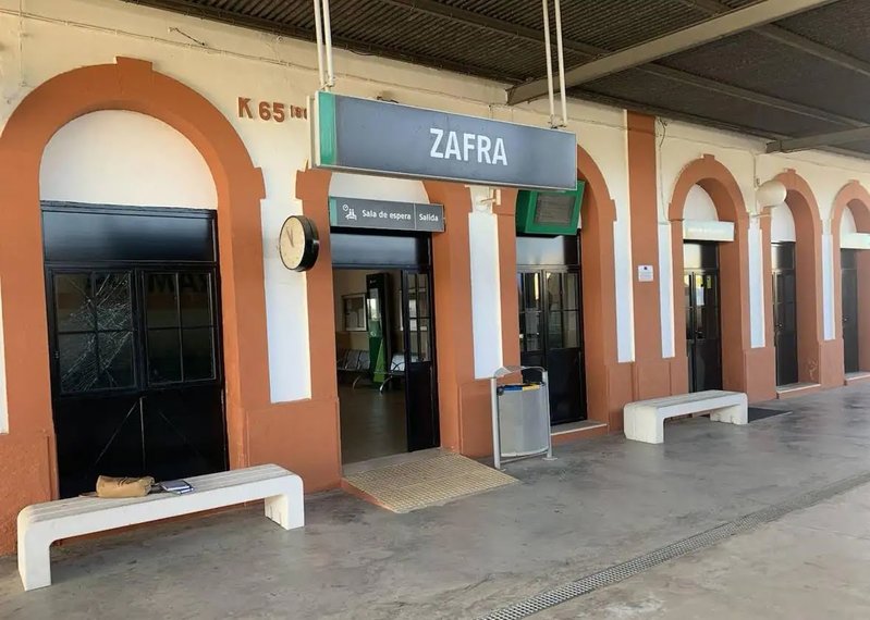 estacion-tren-zafra----ksqD-U210297519430s1E-1200x840@Hoy_edit_64200784270932.jpg