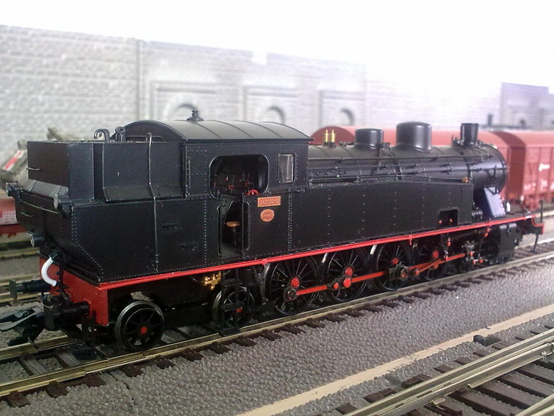 242F-0210_2.jpg
