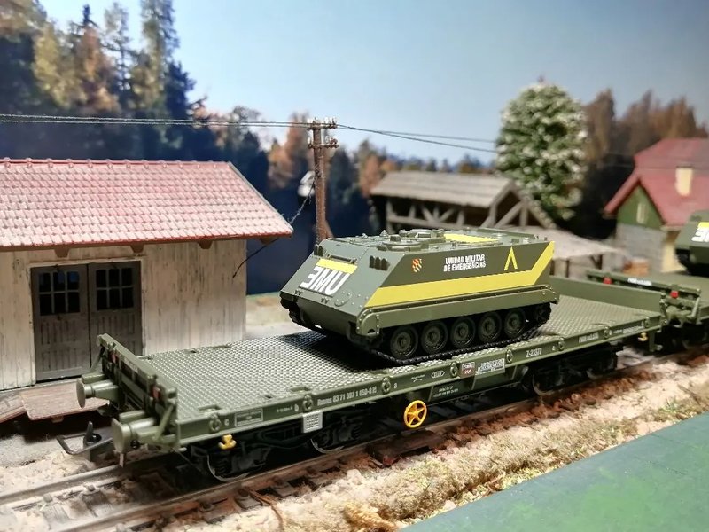 TREN MILITAR ELECTROTREN HE415-2_3.jpg