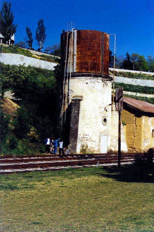 0956-N Benavente. Depósito de agua. 19-05-2001..jpg