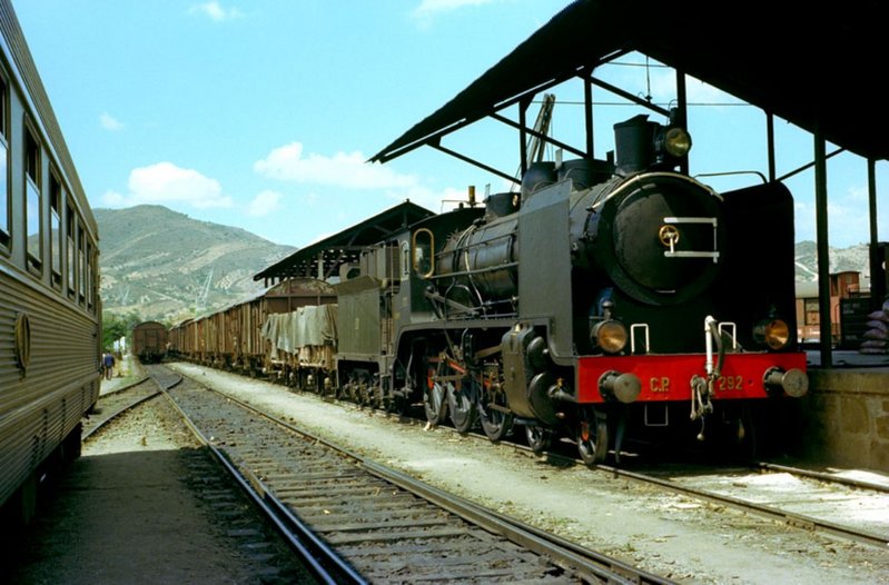 CP 292 POCINHO (DIRECCION BARCA D'ALVA).jpg