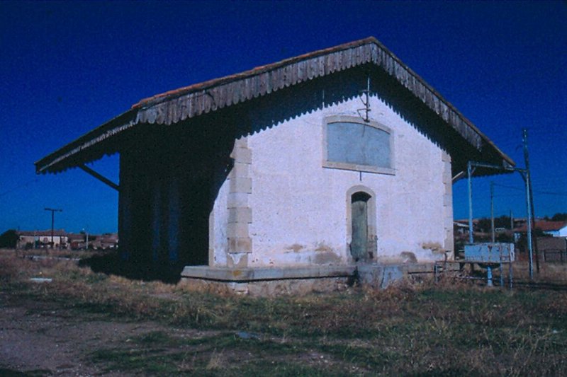 Cubo del Vino. Muelle cubierto y báscula. 11-10-1998..jpg