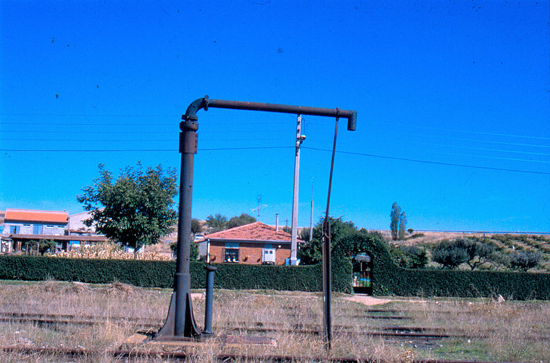 Cubo del Vino. Grúa hidráulica. 11-10-1998..jpg
