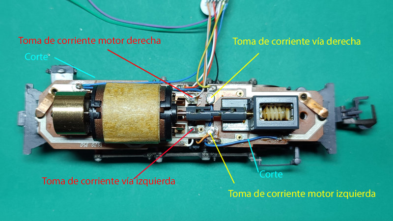 V60 882 (5).jpg