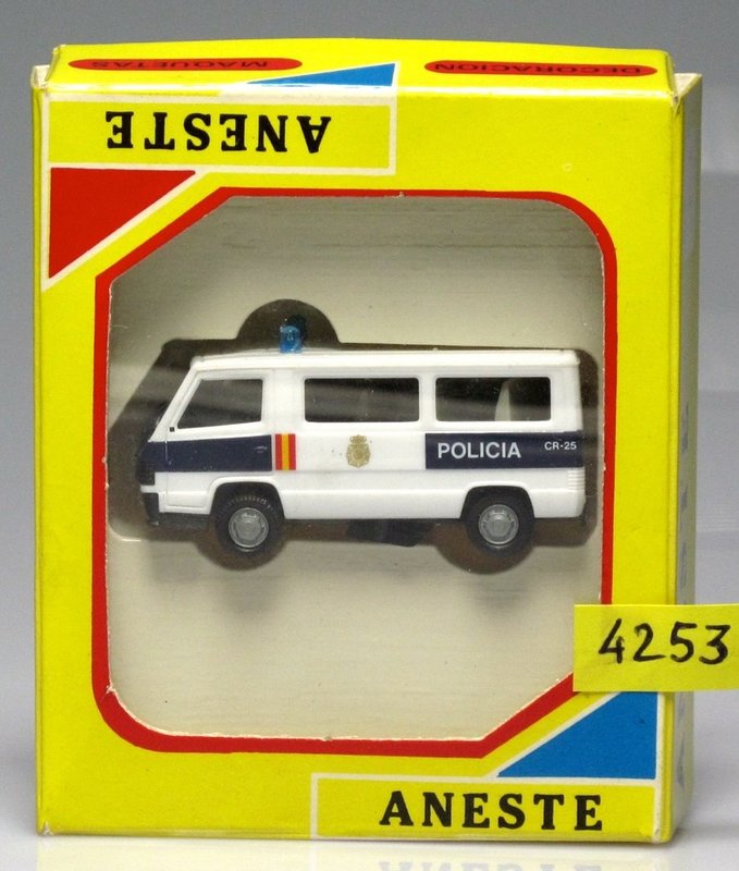 ANESTE_4253_FURGONETA MB_POLICIA NACIONAL.jpg