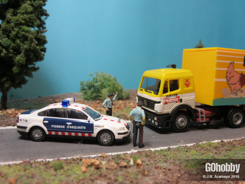 Miniaturas-de-coches-1-87-ANESTE-Mossos-Esquadra.jpg