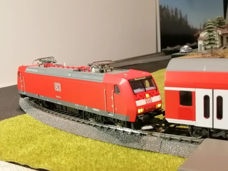 BR146_REGEXPRESS_02.jpg