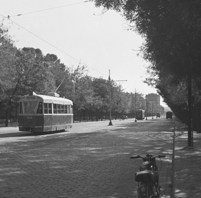El 5049 en línea 60. Noviembre del 59 (ampliación).jpg