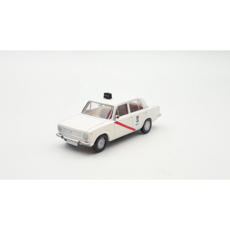 SEAT_124_TAXI_MADRID.jpg