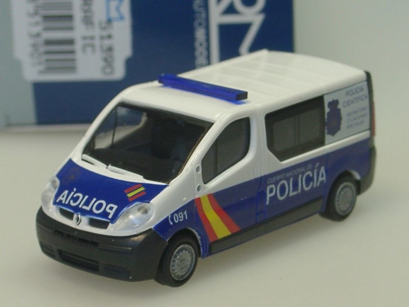 51390_RENAULT POLICIA NACIONAL_1.jpg