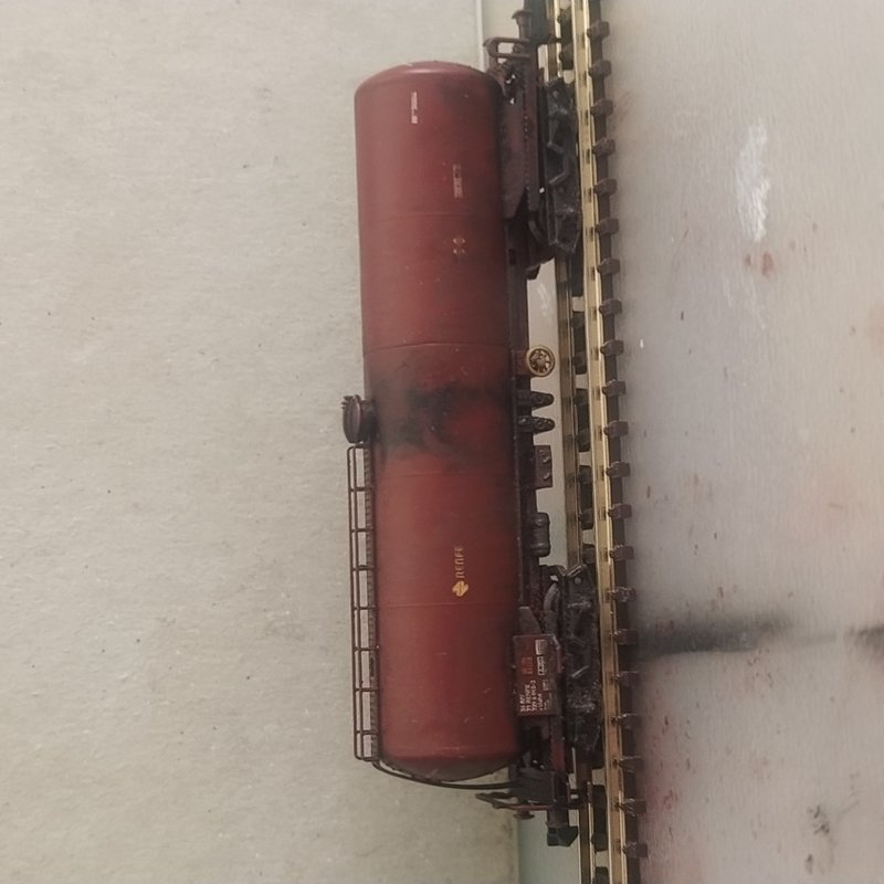 01 - cisterna Renfe - 02.jpg