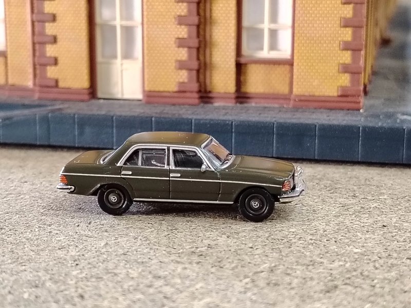 MB230E_2.jpg