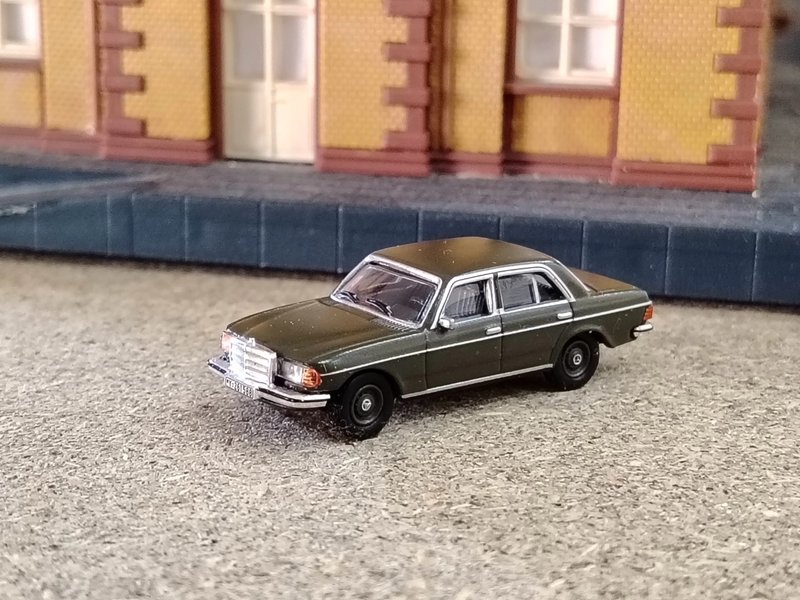 MB230E_4.jpg