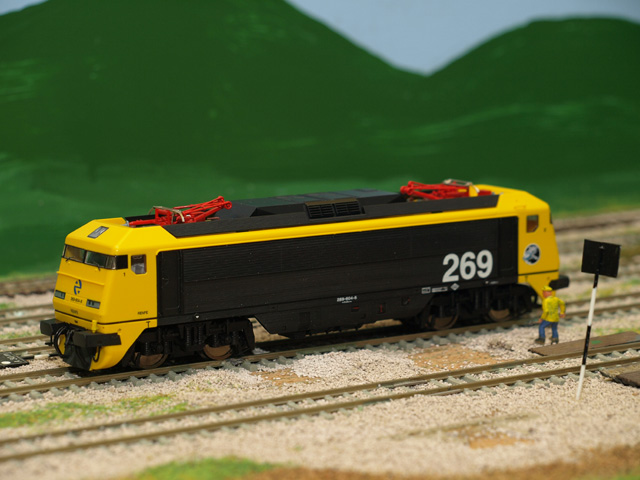 PB042184.JPG