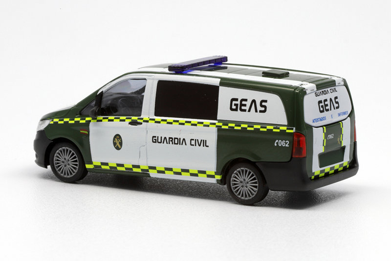MERCEDES VITO GUARDIA CIVIL GEAS_TRASERA_BUSCH.jpg