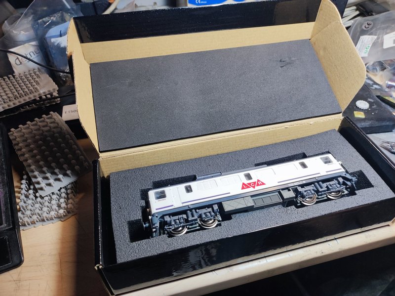 Caja Loco 269 04.jpg
