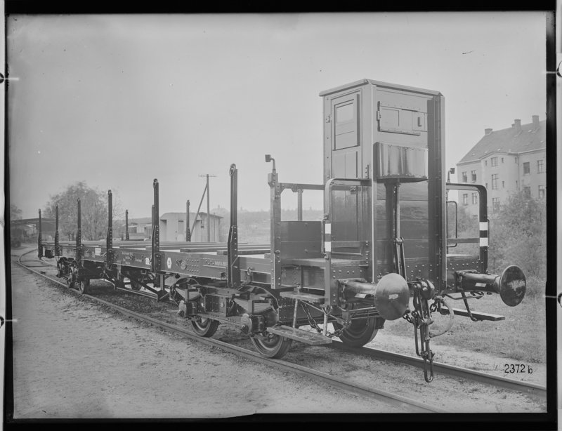 1_fotografie-vierachsiger-schienenwagen-auSsenansicht-iii-1924-12228.jpg