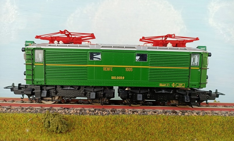 LATERAL 1.jpg