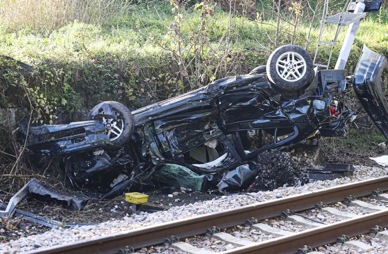 accidente-tren-langreo-asturias-muerto (4)_edit_340715291179778.jpg