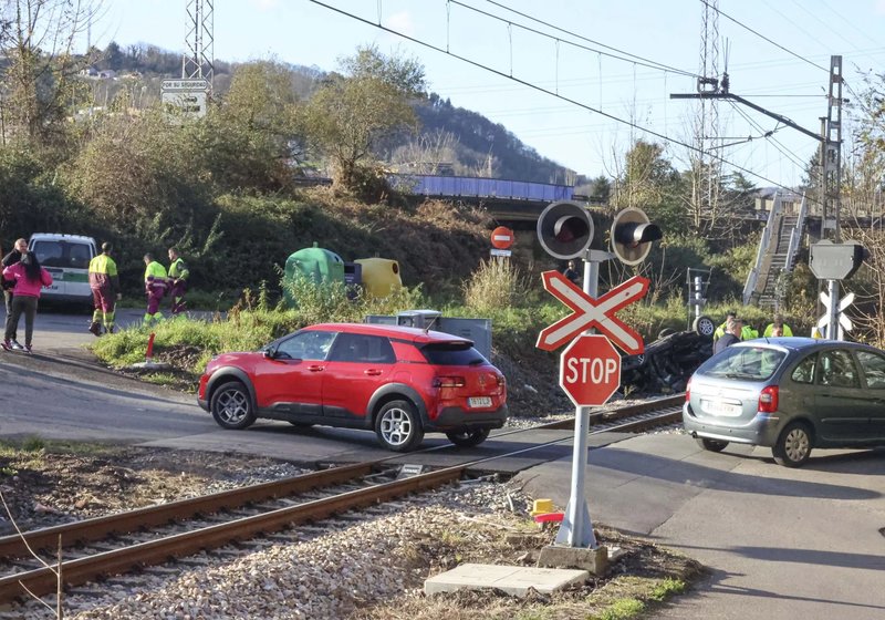 accidente-tren-langreo-asturias-muerto (9)_edit_344258085462571.jpg