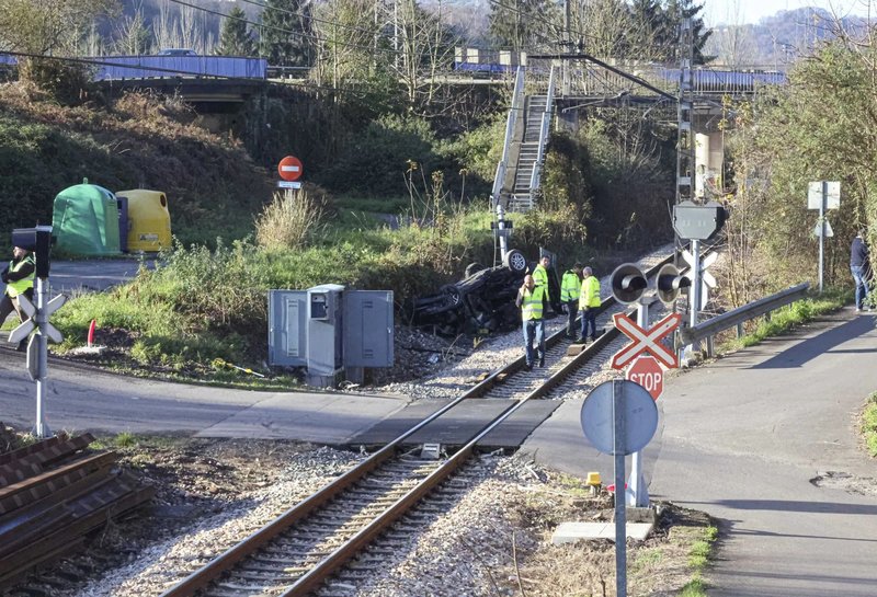 accidente-tren-langreo-asturias-muerto (10)_edit_344246015041218.jpg