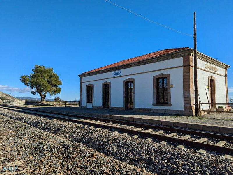 Torás Begís II.jpg