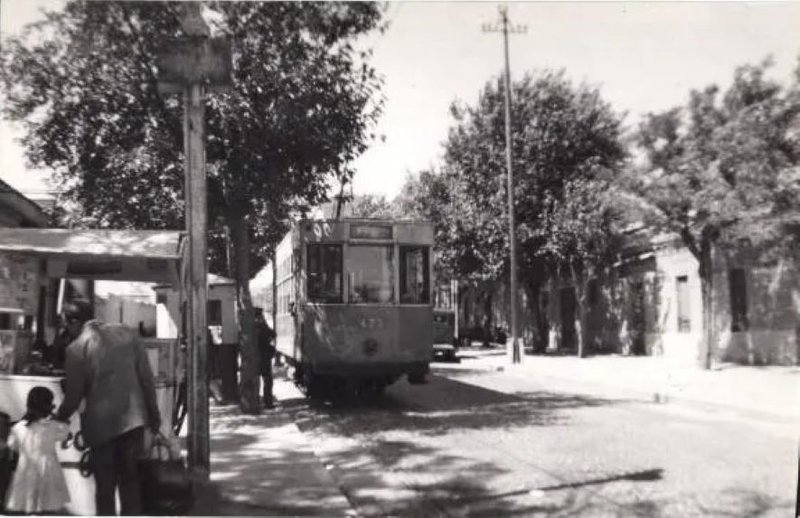 El 473 (Belga reconvertido) en Carr. de Fuenlabrada. 1955.jpg