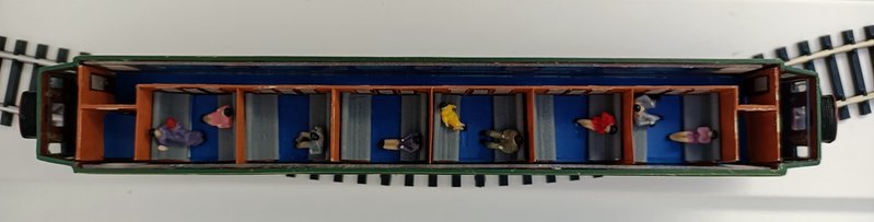 INTERIOR.jpg