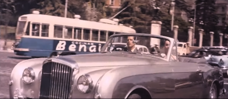 Fotograma de la película Luna de Miel. 1958 (1).png