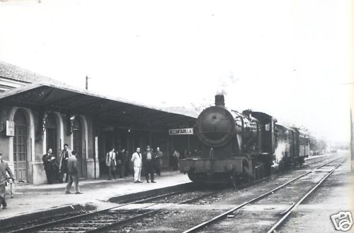 RENFE Spanish Railways Steam Loco Alcantarilla 1960s.jpg
